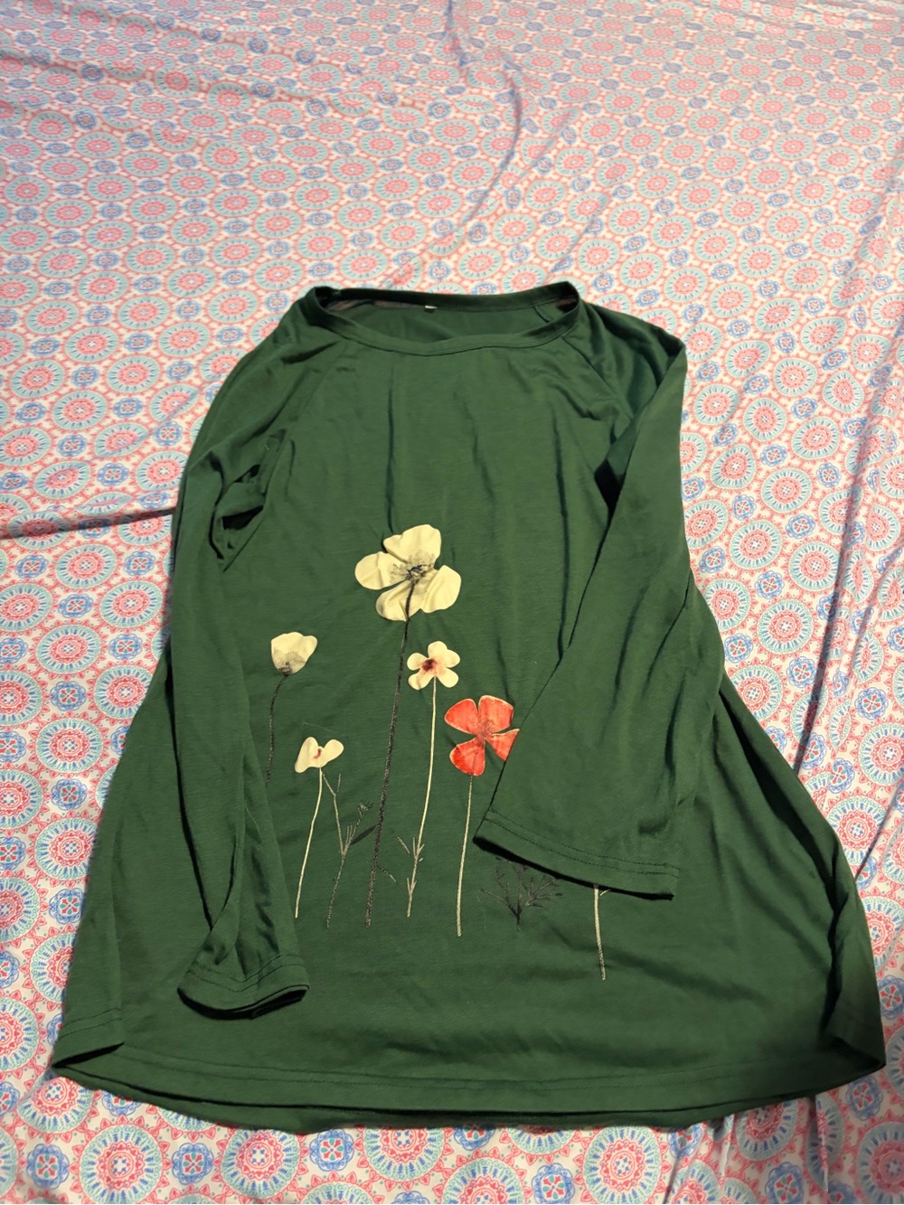 Women's Green Floral Long-Sleeve Top